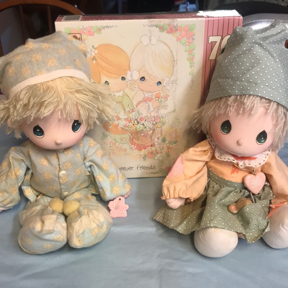 Precious moments doll and puzzle - Picture 1 of 12